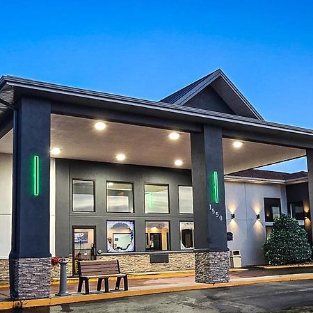 Travelodge By Wyndham Rapid City - Black Hills ภายนอก รูปภาพ