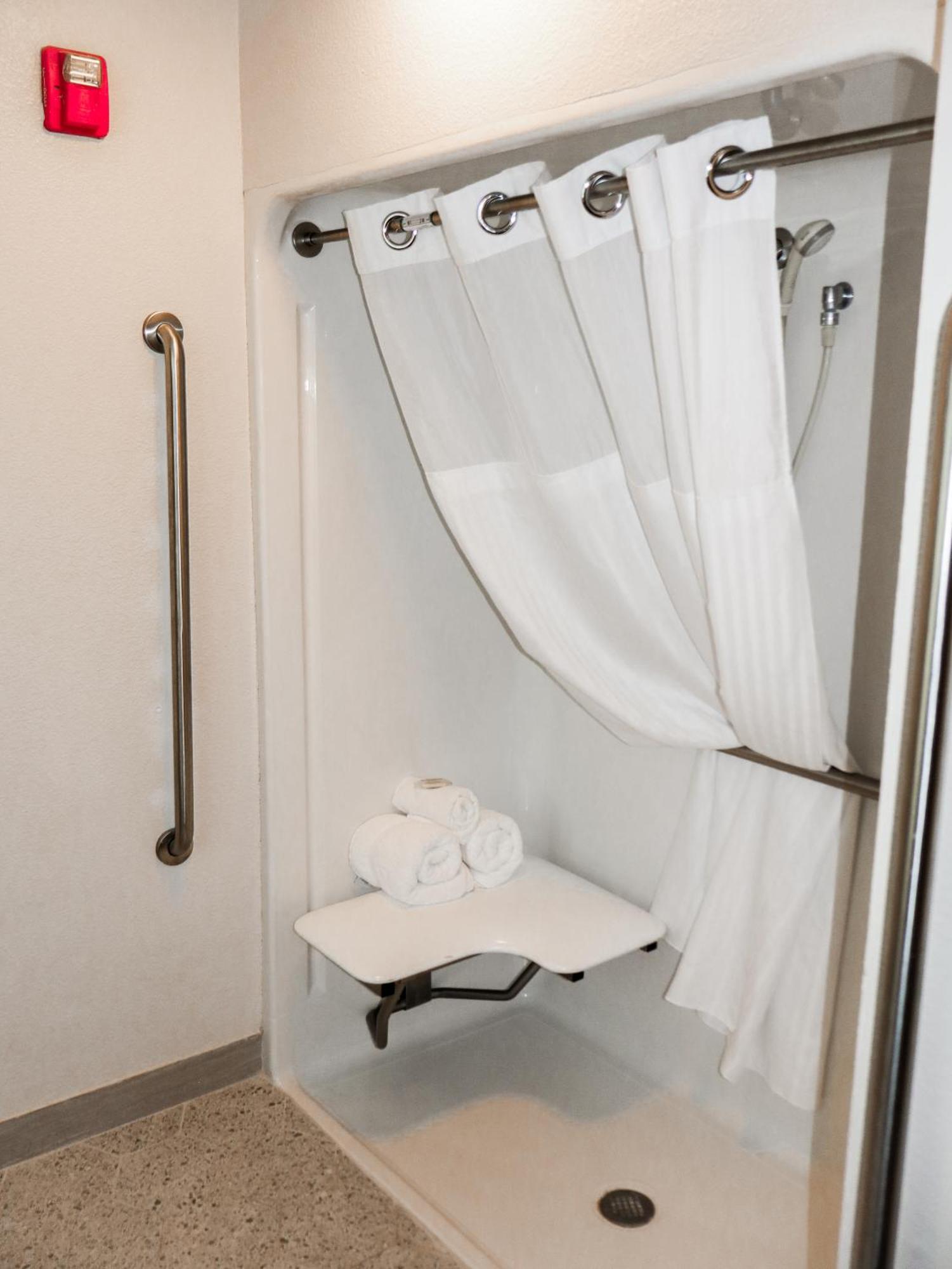 Travelodge By Wyndham Rapid City - Black Hills ภายนอก รูปภาพ