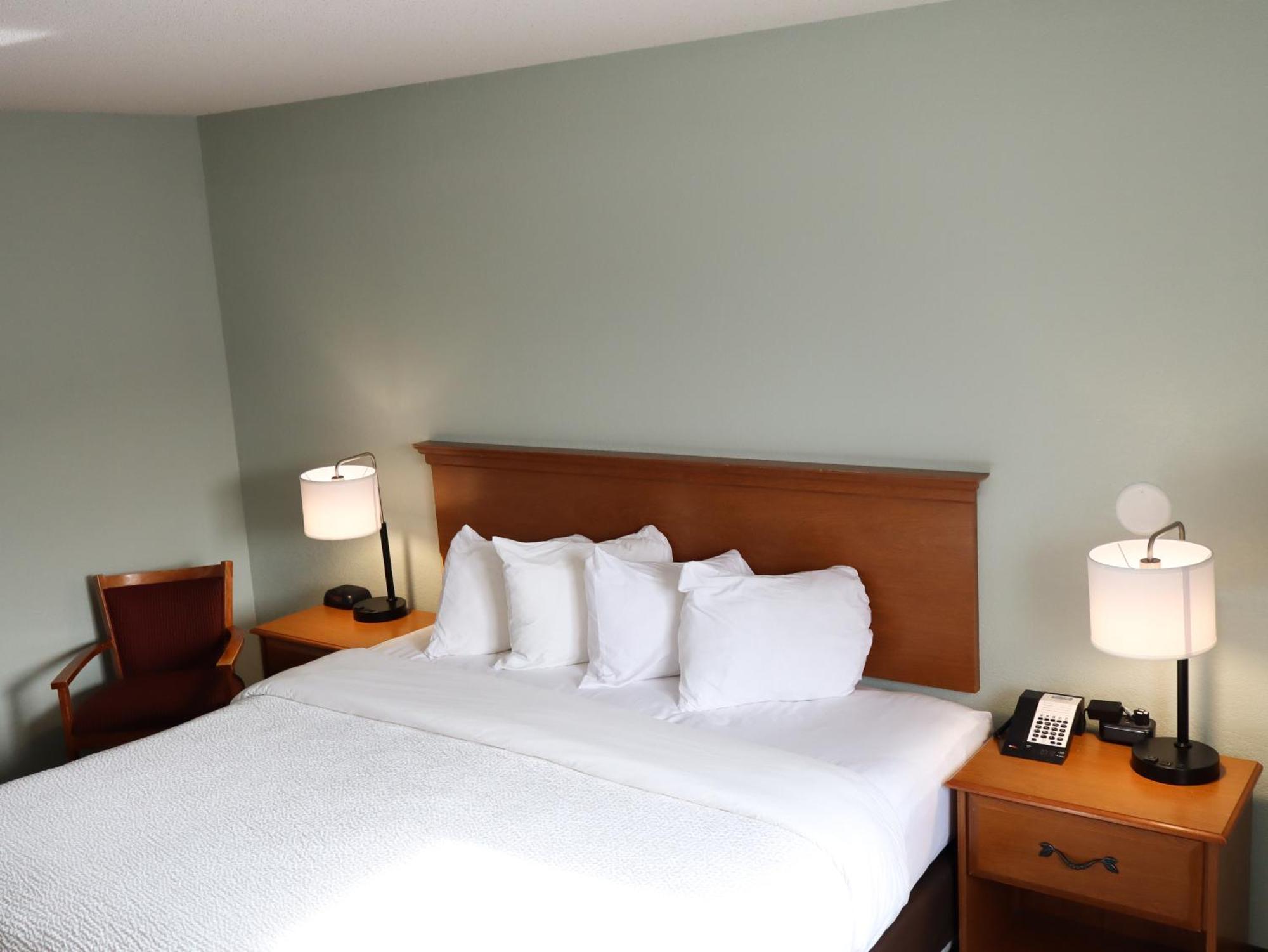 Travelodge By Wyndham Rapid City - Black Hills ภายนอก รูปภาพ